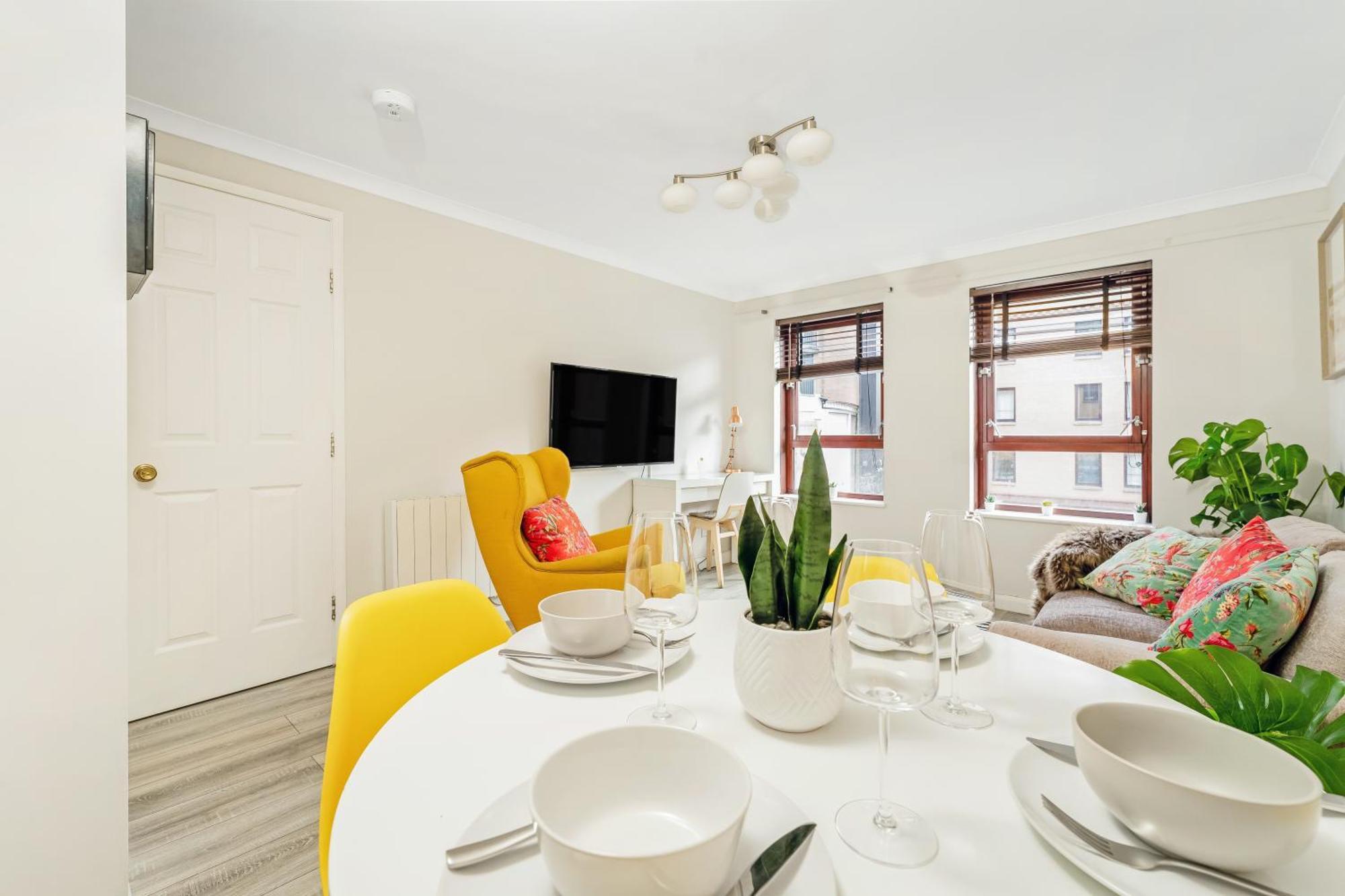 Апартаменты The Merchants Gem - 2bed & Free Parking *
